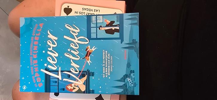 Sophie Kinsella - Liever verliefd, Boeken, Literatuur, Zo goed als nieuw, Ophalen of Verzenden