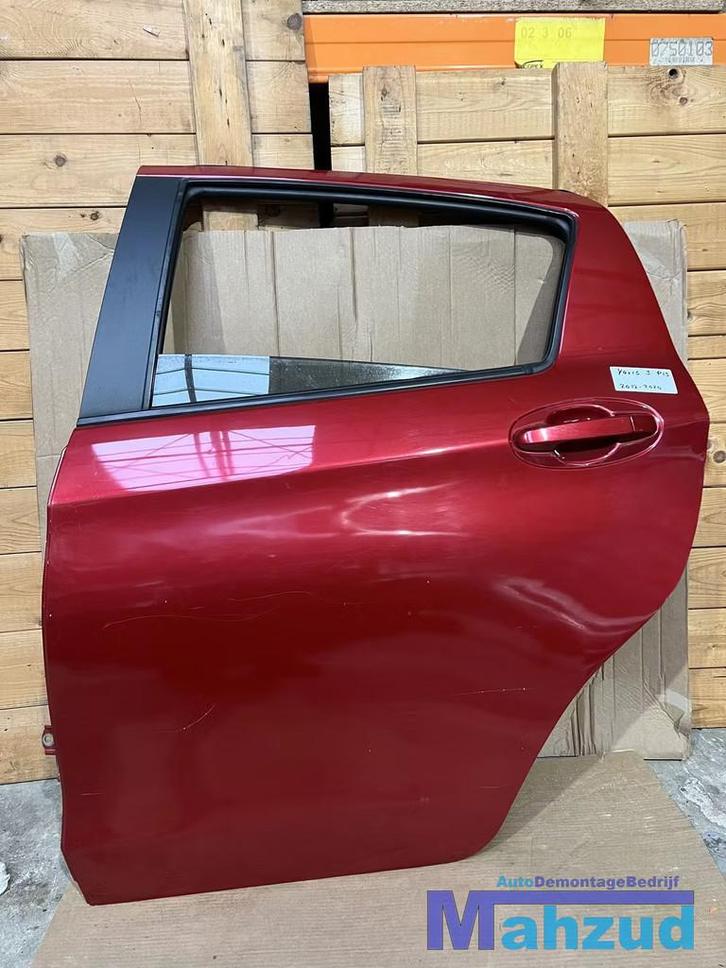TOYOTA YARIS 3 P13 Rood Links achter deur 2012-2020, Auto-onderdelen, Carrosserie, Deur, Toyota, Achter, Links, Gebruikt