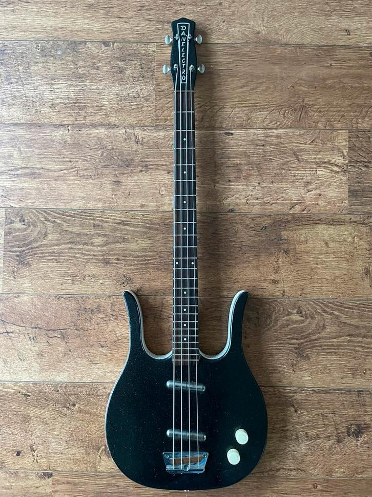 Danelectro Longhorn vintage USA, Muziek en Instrumenten, Snaarinstrumenten | Gitaren | Bas, Gebruikt, Elektrisch, Ophalen of Verzenden