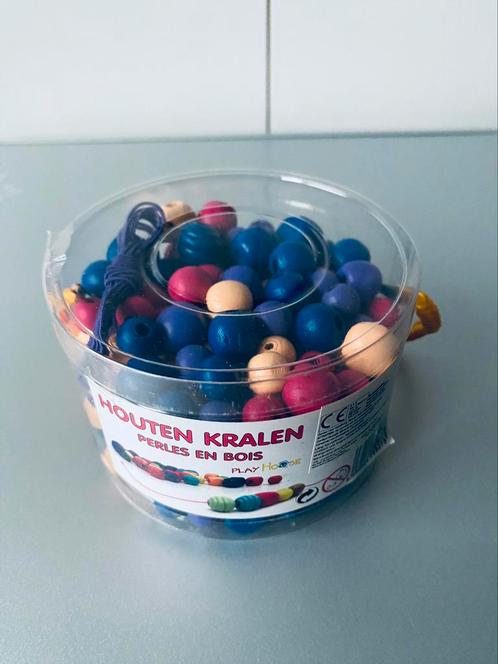 🍄 . Nieuw doosje houten rijgkralen, Kinderen en Baby's, Speelgoed | Educatief en Creatief, Nieuw, Ophalen of Verzenden