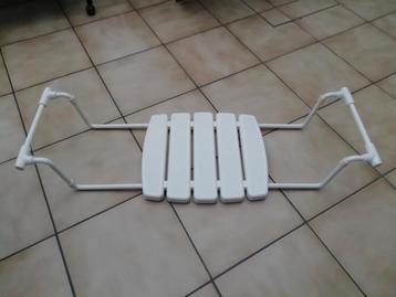 BADZITJE Zeer stevig, wit - gekocht bij Driemans in Leuven beschikbaar voor biedingen