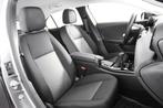 Mercedes A180 *1ste Eigenaar*Navigatie*Stoelverwarming*, Auto's, Mercedes-Benz, Stof, 4 cilinders, USB, Bedrijf