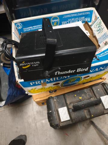 JB SYSTEMS THUNDERBIRD, Enlèvement, Utilisé