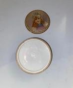 Bonbonnière vintage en porcelaine – décor floral & portrait, Antiquités & Art, Enlèvement ou Envoi