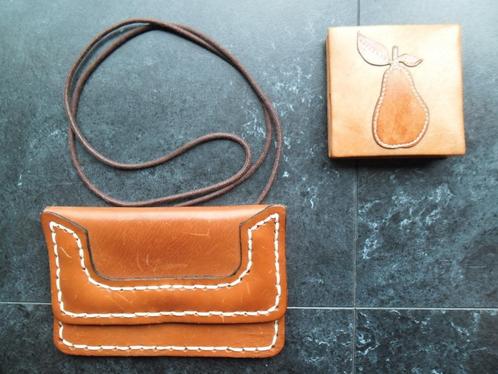 Lederen retro portemonnee voor rond de nek en leder opberg, Handtassen en Accessoires, Portemonnees, Zo goed als nieuw, Leder