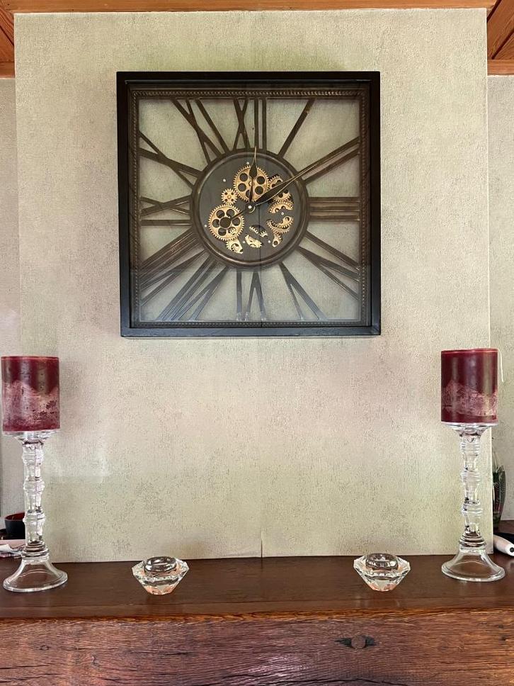 Metalen wandklok – industrieel design, Huis en Inrichting, Woonaccessoires | Klokken, Zo goed als nieuw, Wandklok, Analoog, Ophalen