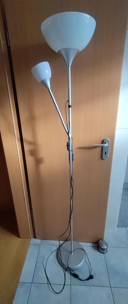 Lampe sur pied d'ambiance avec liseuse orientable, Huis en Inrichting, Lampen | Vloerlampen, Gebruikt, 150 tot 200 cm, Kunststof