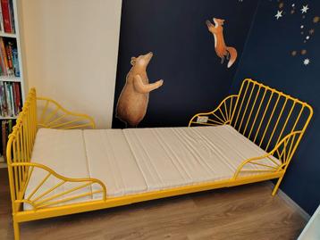 Meegroeibed Minnen Ikea geel, Enlèvement, Comme neuf, Sommier à lattes