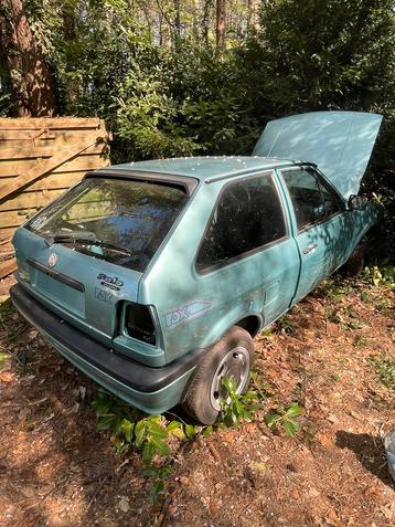 Diverse onderdelen Volkswagen polo coupe 86c 2F beschikbaar voor biedingen