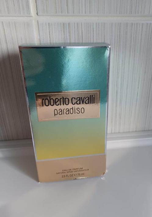 Eau de parfum Paradiso 75ml. Roberto Cavalli. Neuf., Handtassen en Accessoires, Uiterlijk | Parfum, Zo goed als nieuw, Ophalen of Verzenden