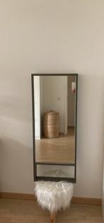 Eigentijdse grijze eikenhouten spiegel met plank, Huis en Inrichting, Woonaccessoires | Spiegels, Ophalen, Zo goed als nieuw