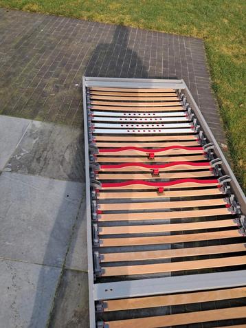 Swissflex lattenbodems 2 stuks, Enlèvement, Utilisé, 200 cm, Sommier