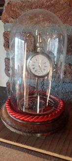 Oude zakhorloge onder stolp, Antiek en Kunst, Ophalen