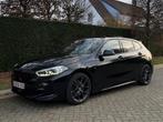 Zeer mooie BMW 1.18i van 2022 met premiumgarantie tot 2027, Auto's, BMW, Euro 6, Zwart, Leder, Overige kleuren