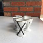 4 eierdopjes met gouden randje, Ophalen of Verzenden, Gebruikt, Porselein