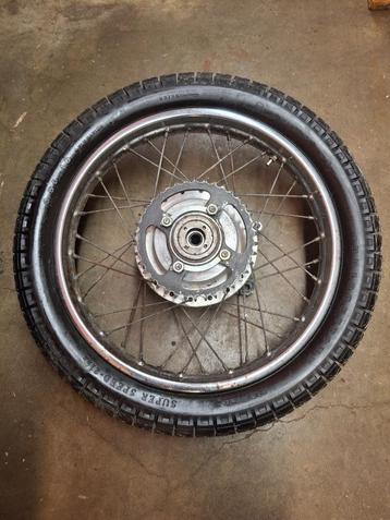 Honda CB350 Achterwiel (cb250 cb 250 350 cb200 200 beschikbaar voor biedingen