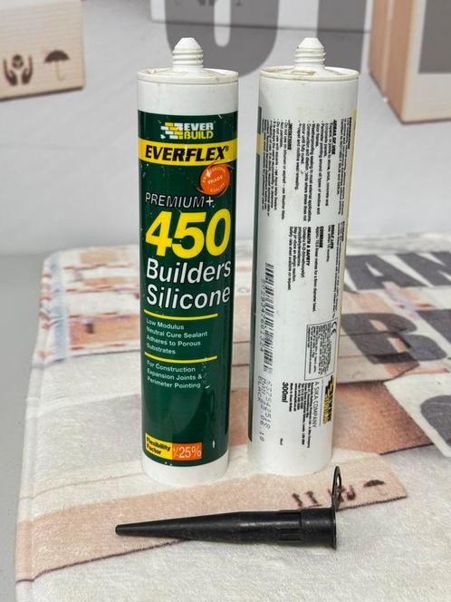 2X Everbuild 450CL Builders Silicone kit siliconkit zwart, Doe-het-zelf en Bouw, Isolatie en Afdichting, Ophalen of Verzenden