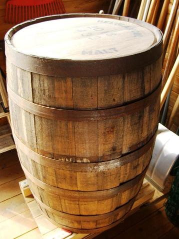 Fut a Whisky distillerie belge  beschikbaar voor biedingen