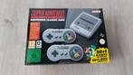 super nintendo entertainment system classic mini console New, Games en Spelcomputers, Ophalen of Verzenden, Nieuw, Met 2 controllers