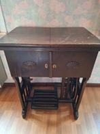 Machine à coudre pliante Phoenix, années 1930, Enlèvement