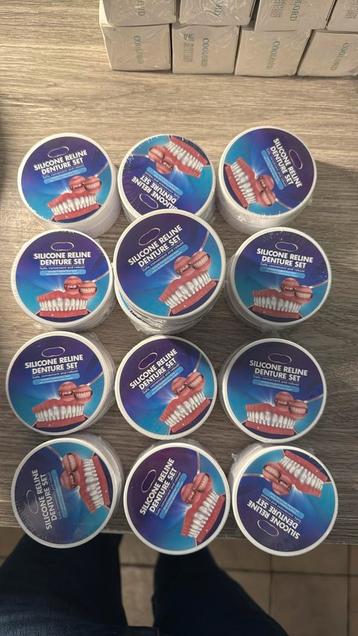 Silicone reline denture set 13dtuks beschikbaar voor biedingen