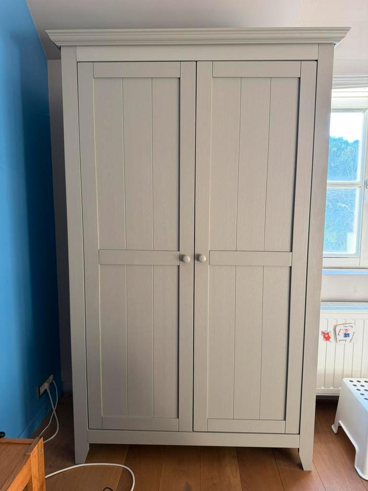 Childwood kast (perfecte staat) + commode (gratis erbij), Enfants & Bébés, Chambre d'enfant | Commodes & Armoires, Comme neuf