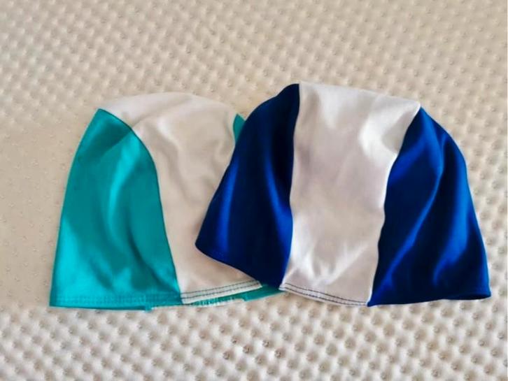 2 x Badmuts, Watersport en Boten, Watersportkleding, Zo goed als nieuw, Verzenden