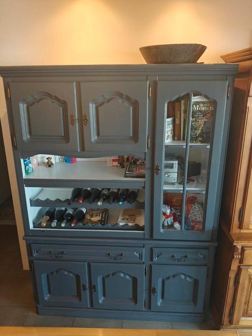 massief houten kast met wijnrek., Huis en Inrichting, Kasten | Buffetkasten, Gebruikt, Ophalen