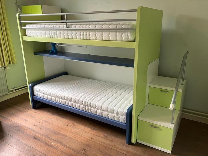 Topkwaliteit hoogslaper + extra bed (stapelbed), Kinderen en Baby's, Kinderkamer | Stapelbedden en Hoogslapers, Zo goed als nieuw