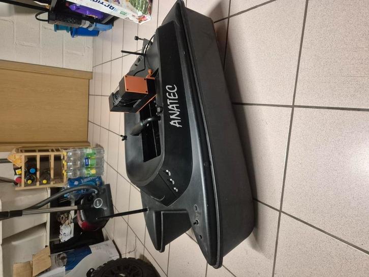 Bateau amorceur Anatec Catamaran full équipé, Watersport en Boten, Hengelsport | Karpervissen, Zo goed als nieuw, Complete set