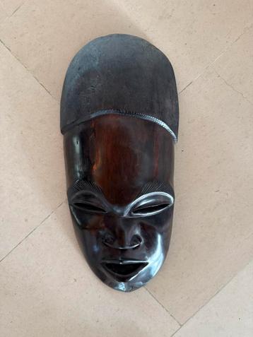 Ebbenhouten Afrikaans masker - handgesneden beschikbaar voor biedingen