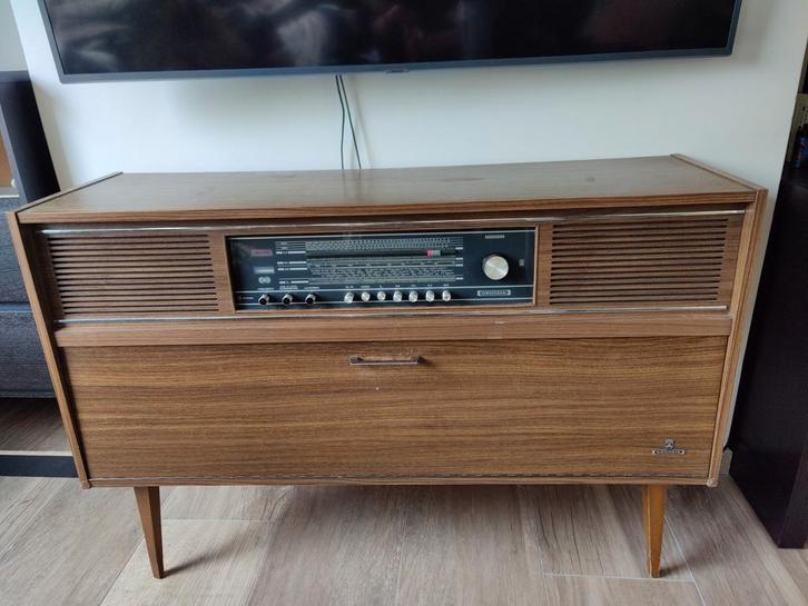 Antieke Grundig radio met platendraaier, Antiek en Kunst, Antiek | Tv's en Audio, Ophalen