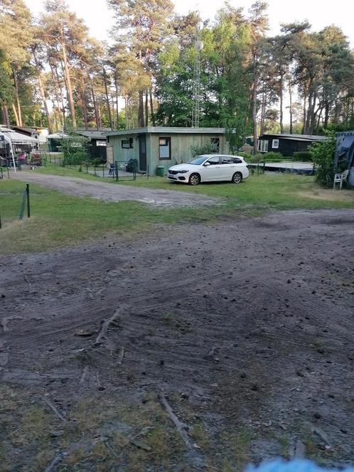 VERKOCHT Chalet op bosrijke camping met 2 slk., Vakantie, Campings, Recreatiepark, In bos, Huisdier toegestaan, Speeltuin