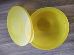 Tupperware kom met deksel, Huis en Inrichting, Ophalen, Zo goed als nieuw, Geel, Bak of Kom
