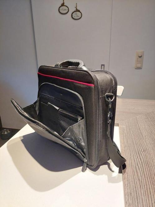 Targus Pro 15,4 - 16 inch laptoptas, Computers en Software, Laptoptassen, Zo goed als nieuw, Schoudertas, 16 inch, Ophalen of Verzenden