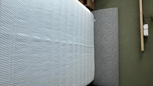 Boxspring bed 160x200 grijs, comfortabel en in nieuwstaat, Huis en Inrichting, Slaapkamer | Boxsprings, Zo goed als nieuw, 160 cm