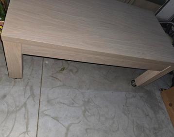 Salontafel  beschikbaar voor biedingen