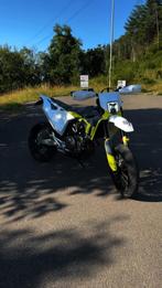 701 sm, Motoren, Motoren | Husqvarna, Handvatverwarming, Particulier, 701 cc, Minimaal motorrijbewijs A2
