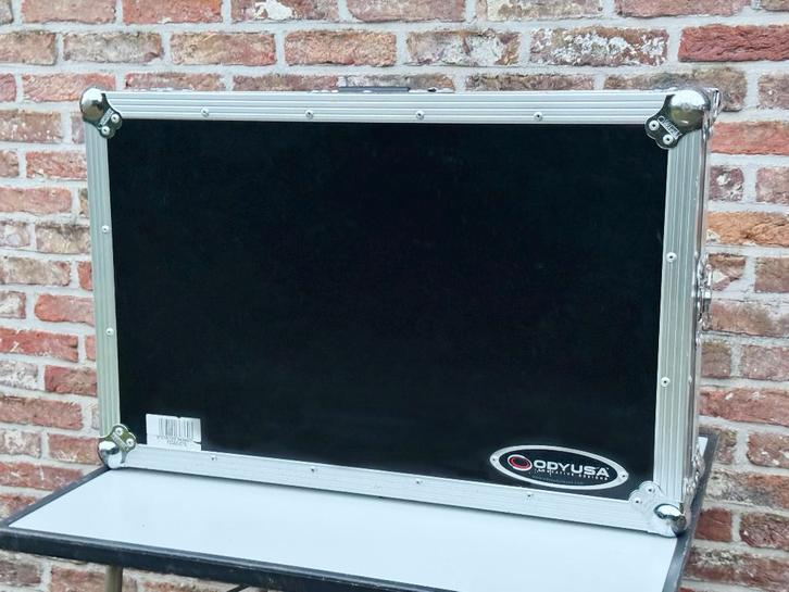 Odyusa flightcase (Pioneer DDJ-SR), Muziek en Instrumenten, Behuizingen en Koffers, Zo goed als nieuw, Flightcase, Ophalen