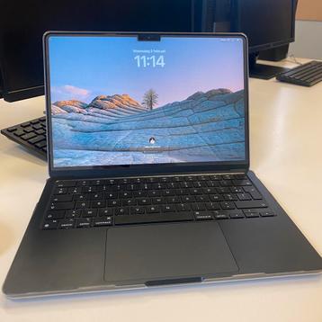 MacBook Air 13” M3 – Zo goed als nieuw + accessoires! beschikbaar voor biedingen