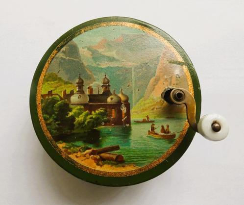 Decoratief antiek muziekdoosje Victoriaanse tijdperk, Antiek en Kunst, Antiek | Speelgoed, Ophalen of Verzenden