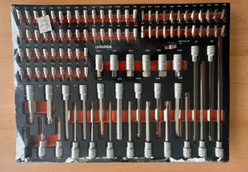 NIEUW - 102-delige Bit- en Doppenset beschikbaar voor biedingen