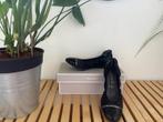 Tamaris female shoes size 38️, Tuin en Terras, Bloempotten, Ophalen, Zo goed als nieuw