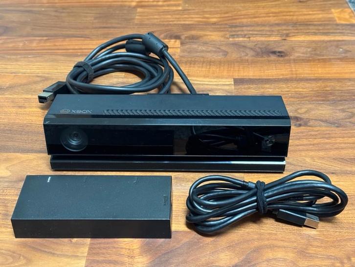 Microsoft Kinect Sensor 2.0 + USB adapter (Model 1806), Games en Spelcomputers, Spelcomputers | Xbox | Accessoires, Zo goed als nieuw