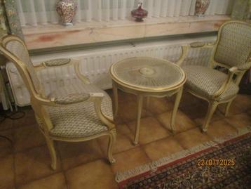 Salonnetje (2 stoelen en tafeltje) beschikbaar voor biedingen