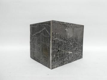 Zilverkleurig tabernakel van Roger Bonduel Brugge beschikbaar voor biedingen