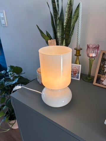 Ikea lamp beschikbaar voor biedingen