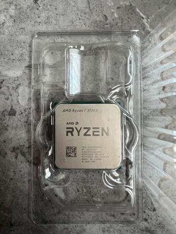 AMD Ryzen 7 3700X met koeler