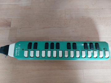 Oude melodica beschikbaar voor biedingen