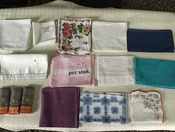 15 tal setjes servetten aan 0,50 euro per servet beschikbaar voor biedingen